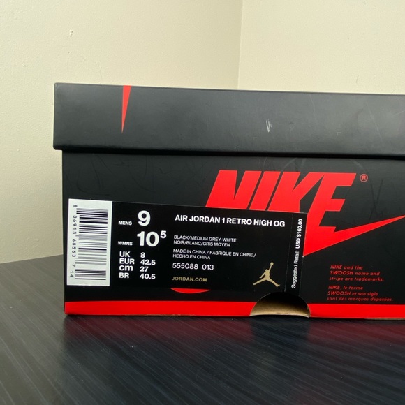Air Jordan 1 Shadow (2018) Size 9 555088-013